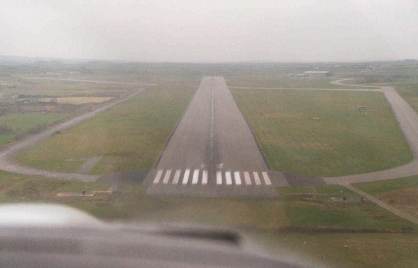 final approach to Mona runway 22